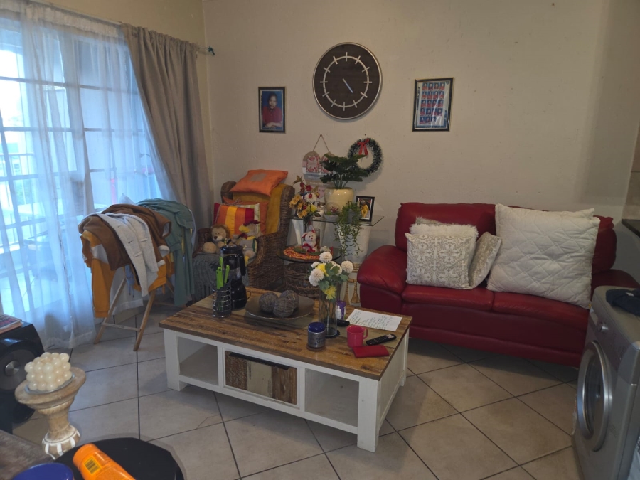 2 Bedroom Property for Sale in Waterval East North West